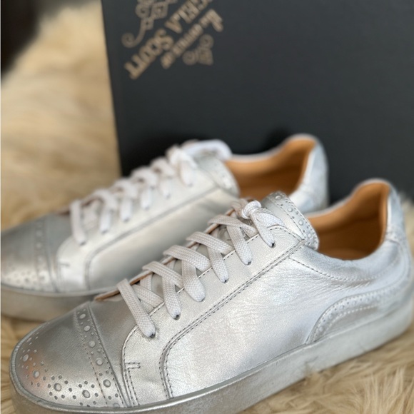 The Office Of Angelia Scott; The Elliott Silver Leather Sneaker - Picture 2 of 9